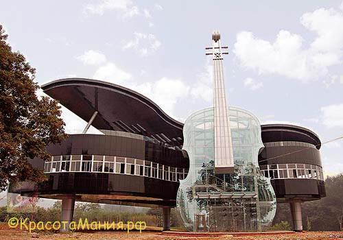 Дом-рояль со скрипкой,Хуайнань, Китай