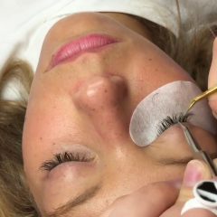 Как обучиться наращиванию ресниц?